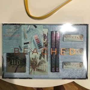 Urban Decay Makeup - Limited Edition Beach Collection Kit Urban Decay Makeup - Limited Edition Beach Collection Kit